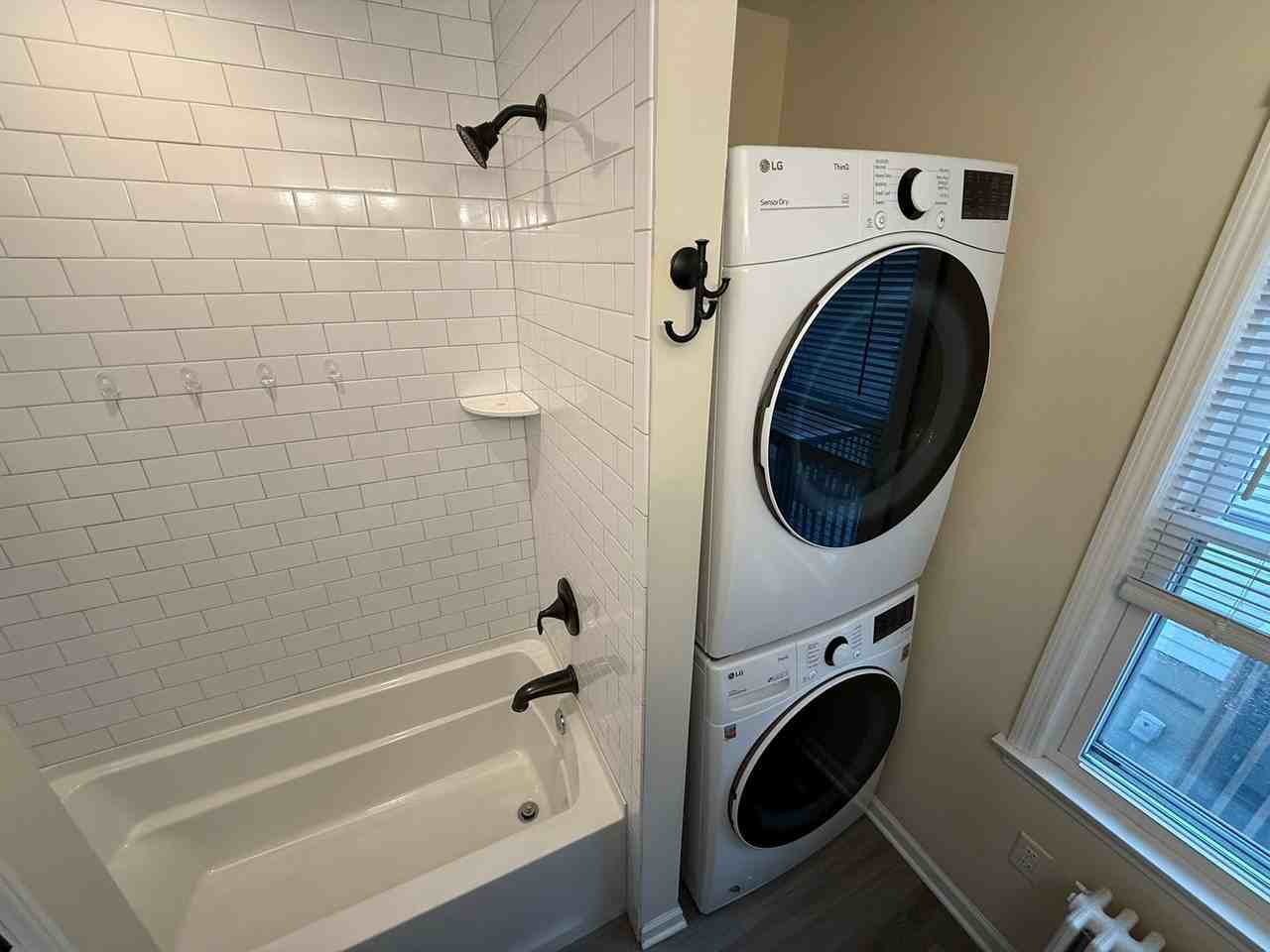 Main Street - Photo 3 of 10