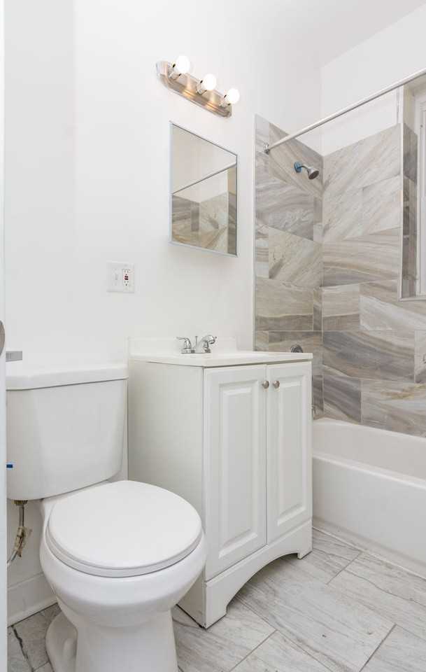 5032 W Washington - Photo 7 of 10