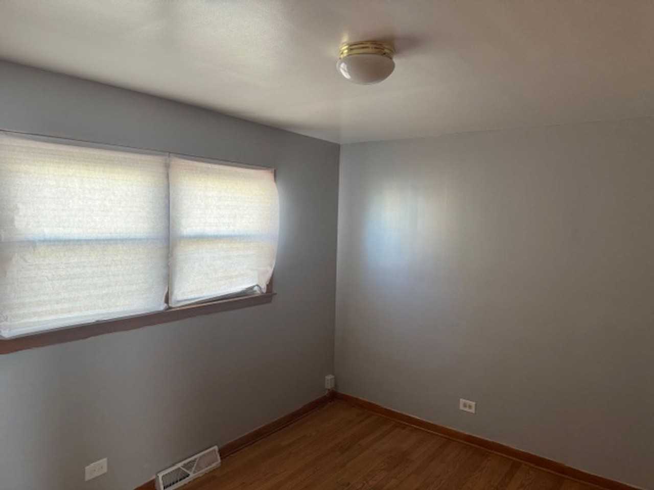 9855 South California Avenue - Photo 3 of 8