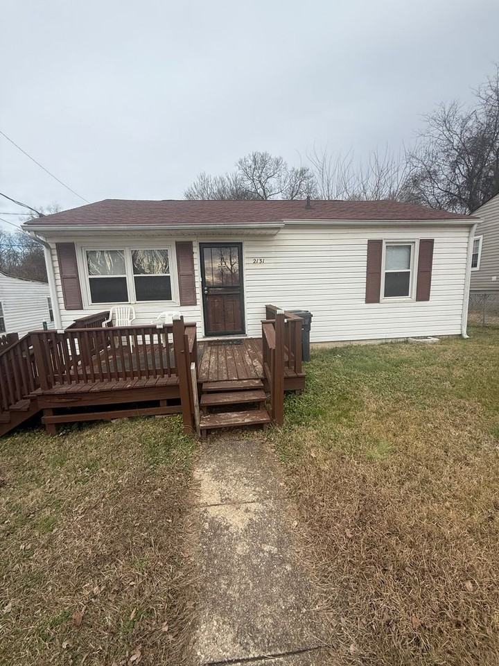 2131 Seminole Avenue