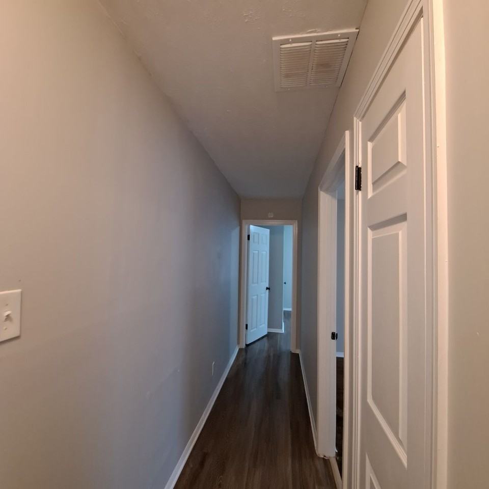 264 East Holmes Road - Photo 7 of 14