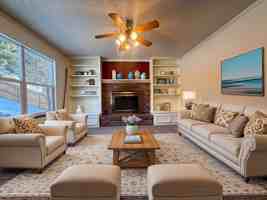 featured image of 2650 Norwich Drive