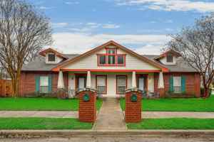 featured image of 300 East Main Street