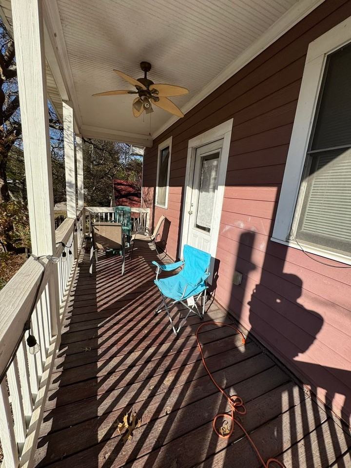 750 Barber Street - Photo 2 of 25