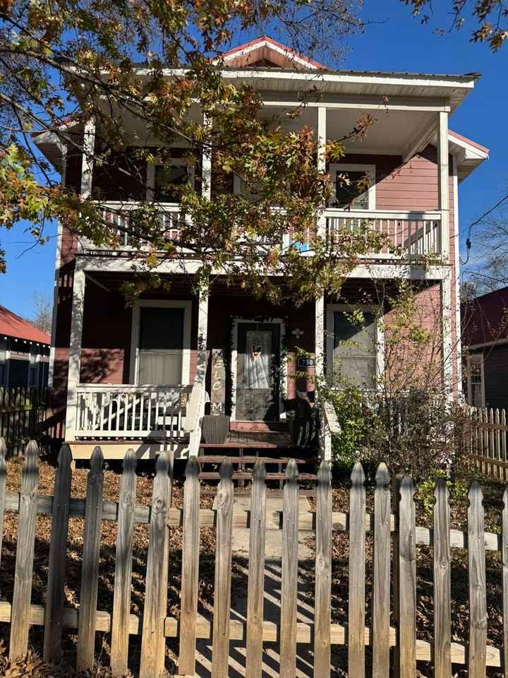 750 Barber Street - Photo 3 of 25