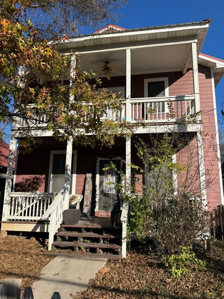 750 Barber Street - Photo 4 of 25