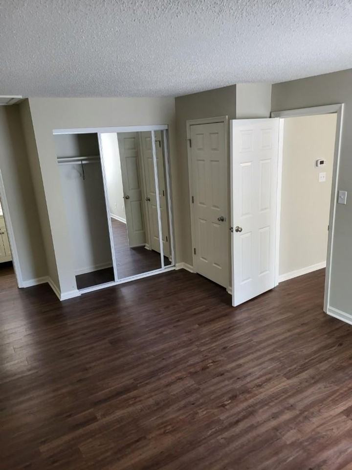 103 Windsor Lane - Photo 4 of 10