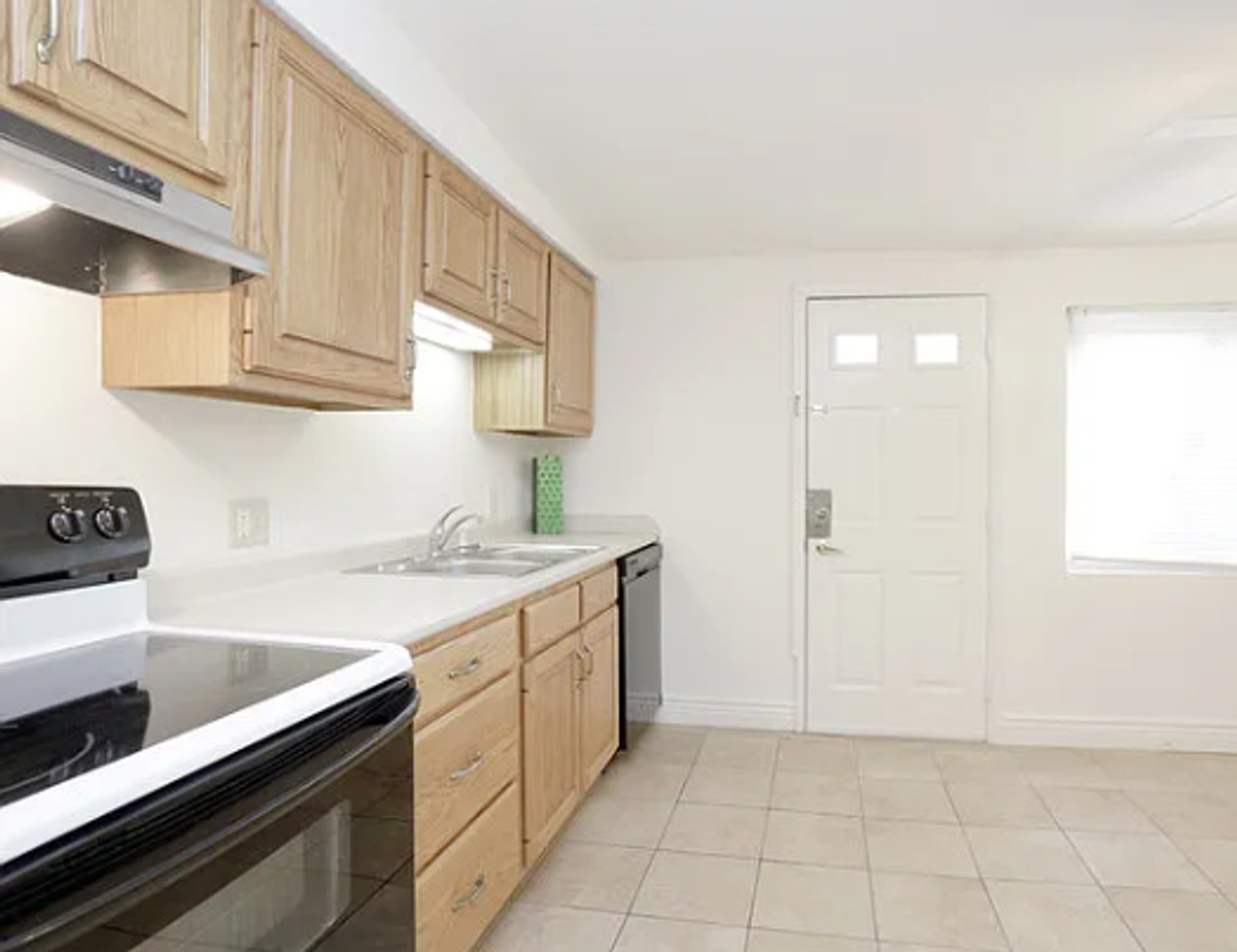 1019 Francis Dr - Photo 4 of 11