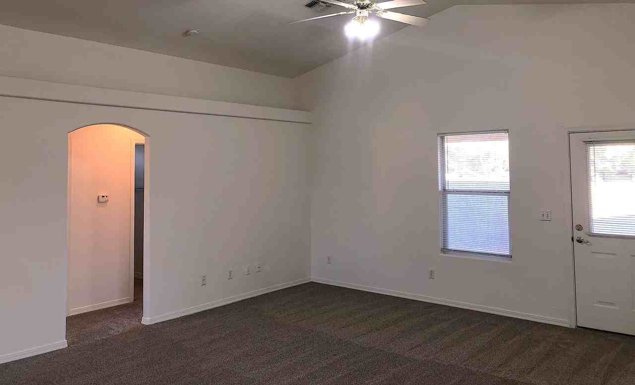 2211 Florence Avenue - Photo 2 of 21