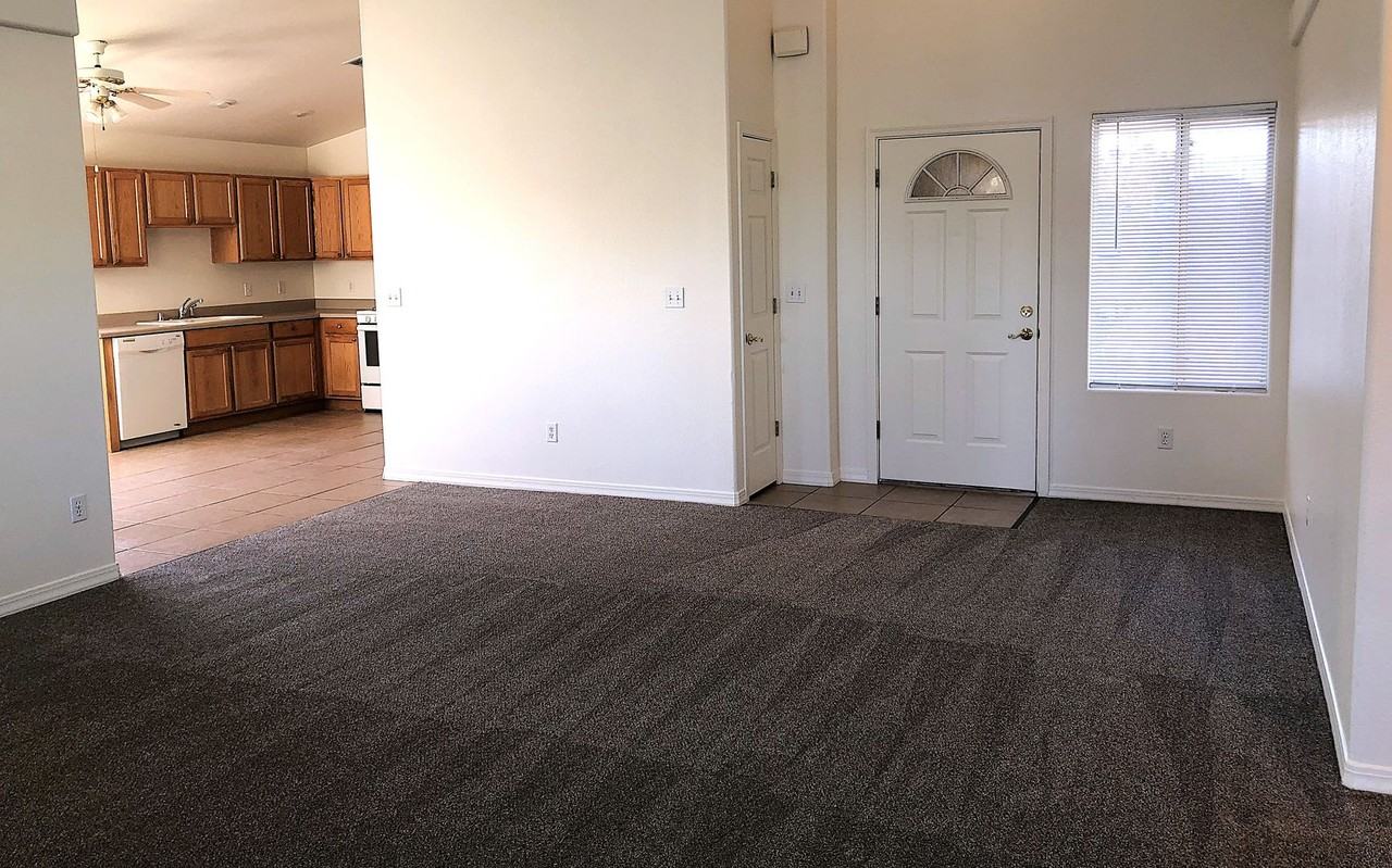 2211 Florence Avenue - Photo 3 of 21