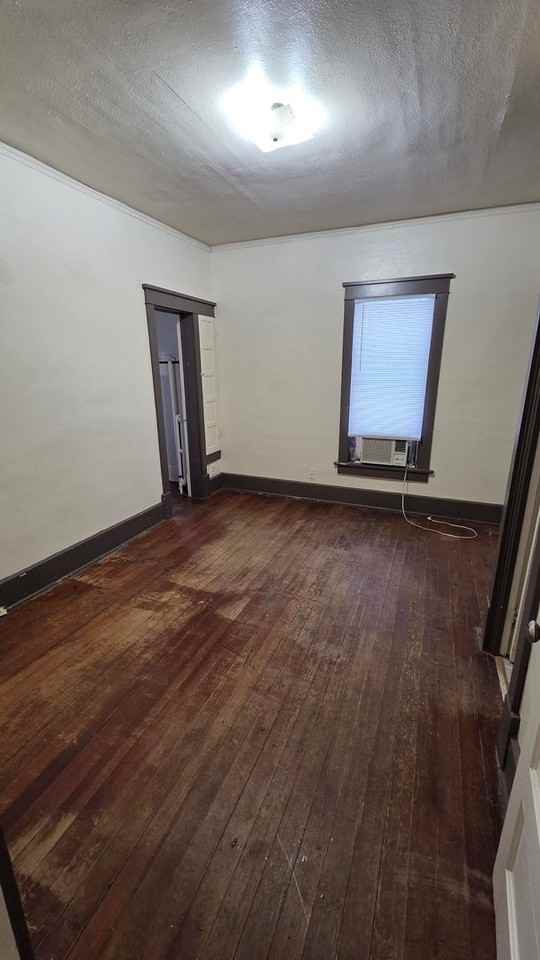 114 East 8th Street - Photo 3 of 5