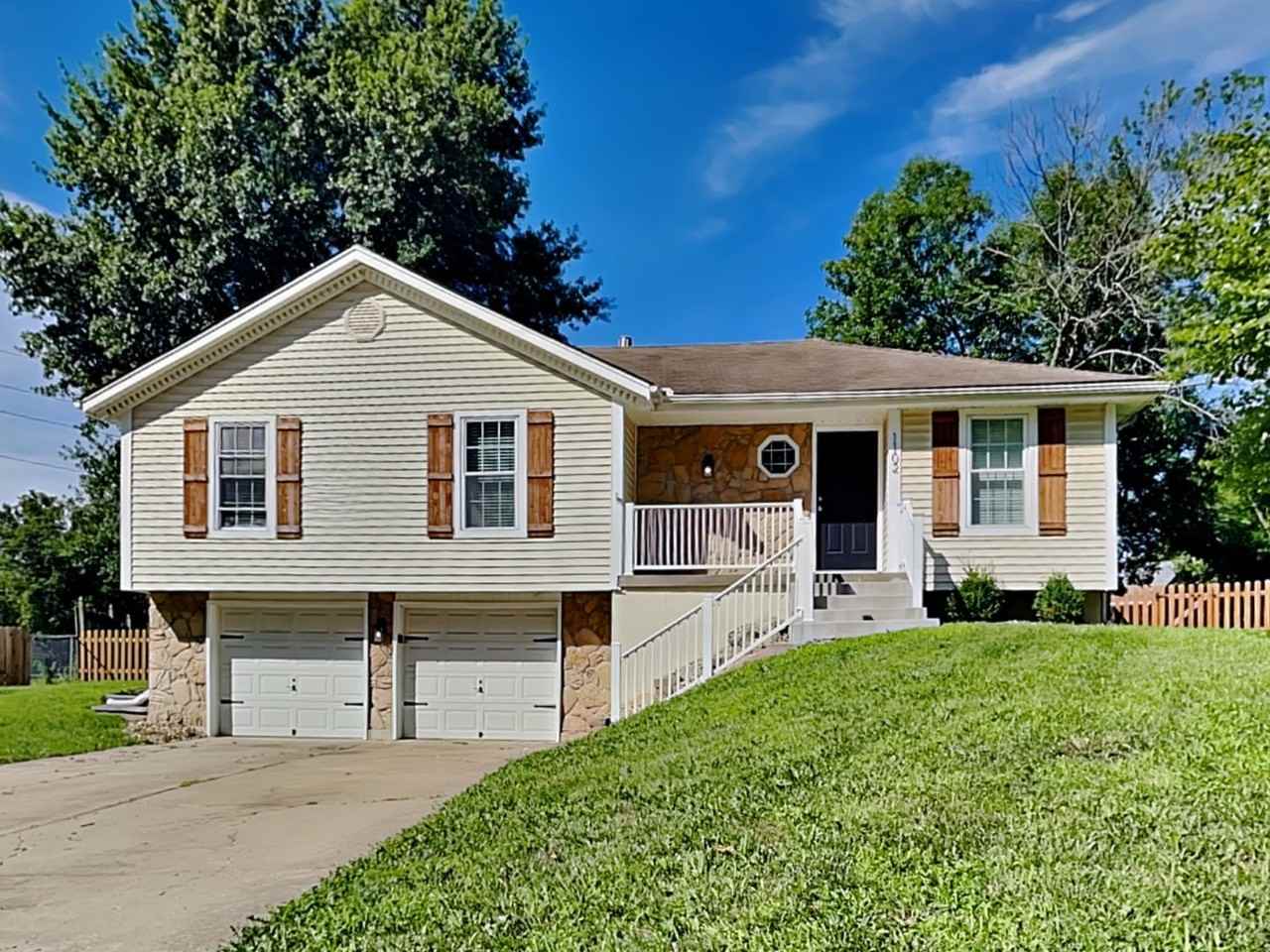 1102 Northeast Richardson Place