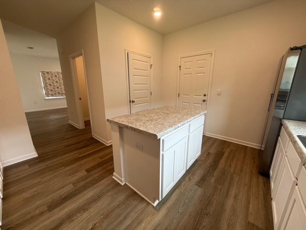 80 Silverthorn Street - Photo 6 of 28