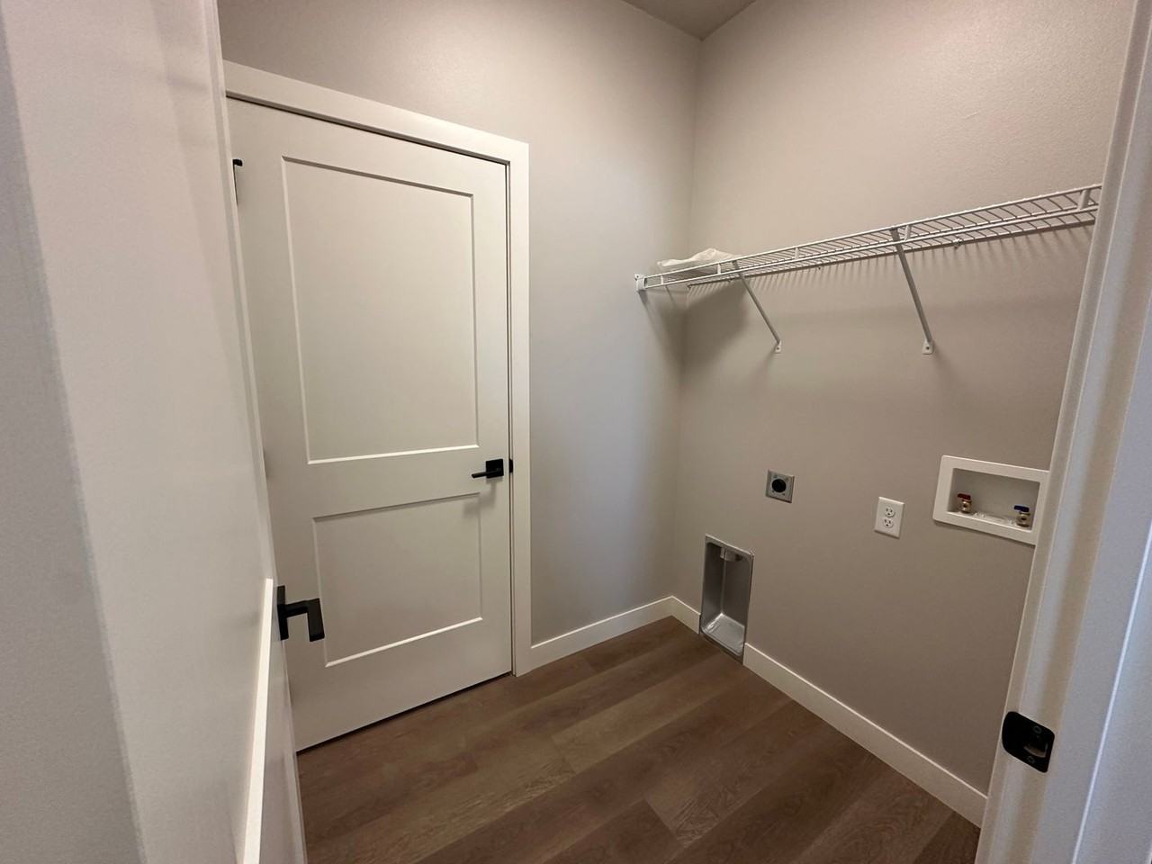 6717 67 Street South - Photo 5 of 23