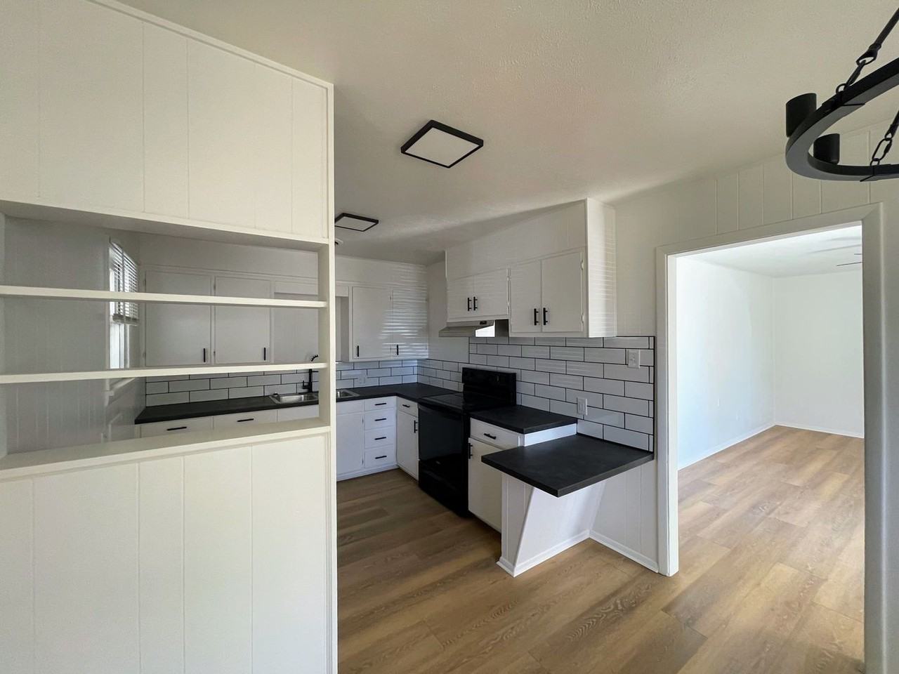 1406 North 10th Street - Photo 5 of 21