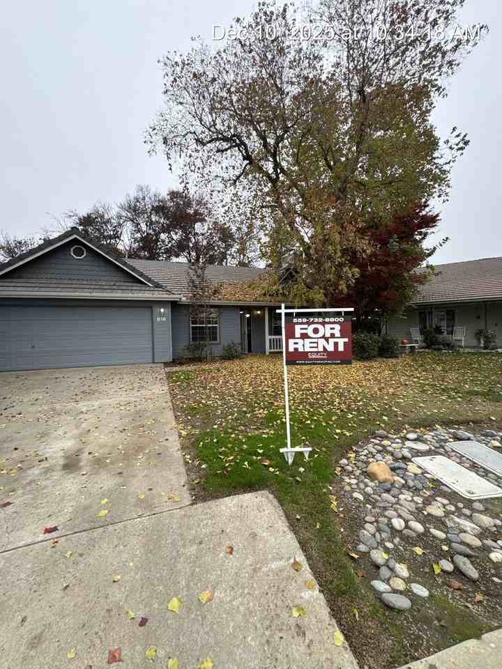 819 South Pinkham Street