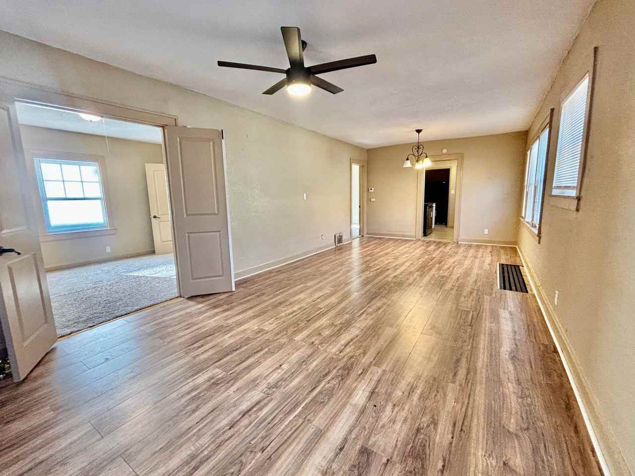 5406 Paseo Blvd - Photo 3 of 18