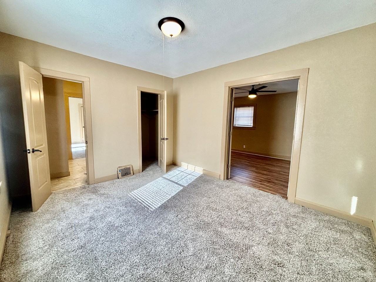 5406 Paseo Blvd - Photo 7 of 18