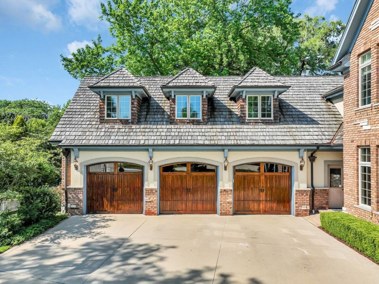 106 Michigan Ct - Photo 4 of 50