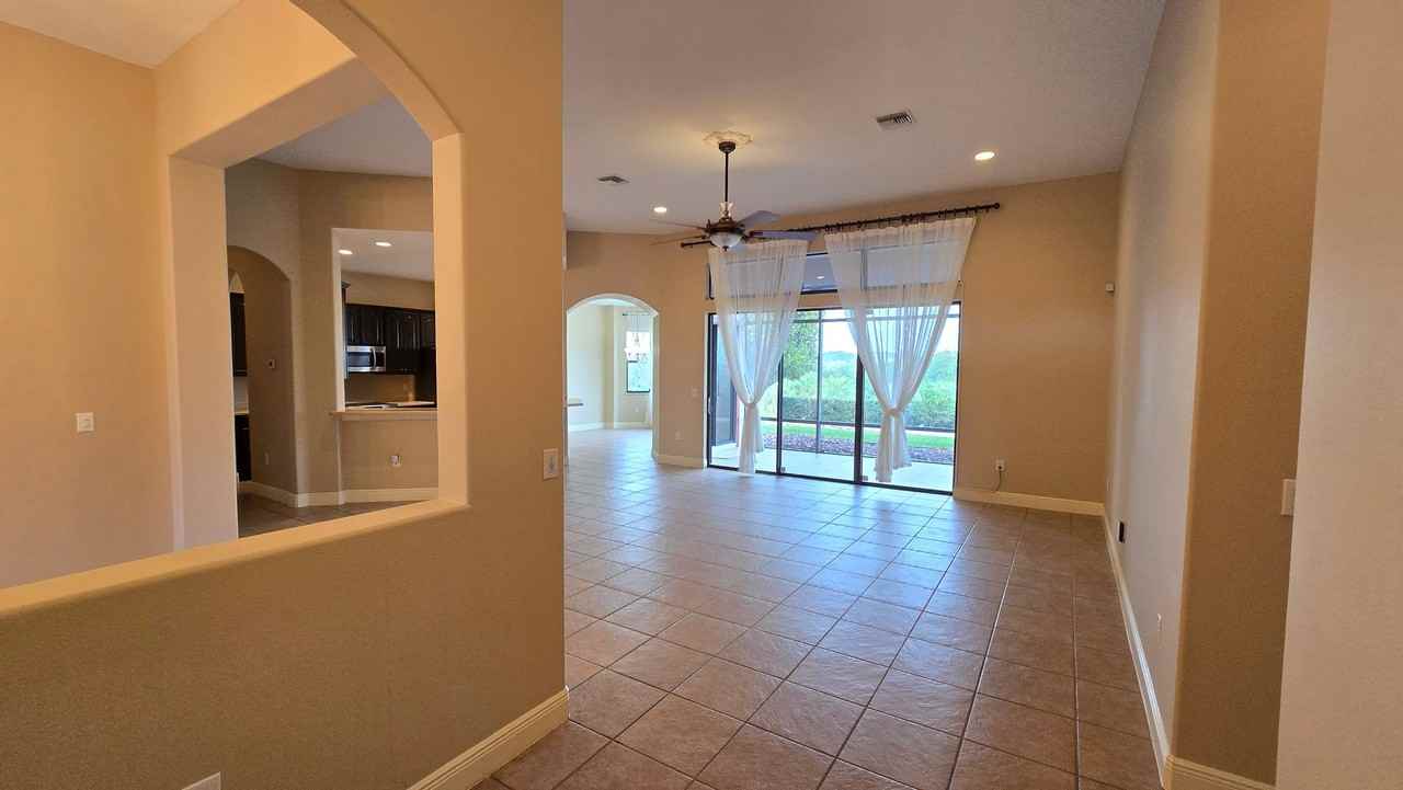5405 Emerald Bay Ln - Photo 5 of 50