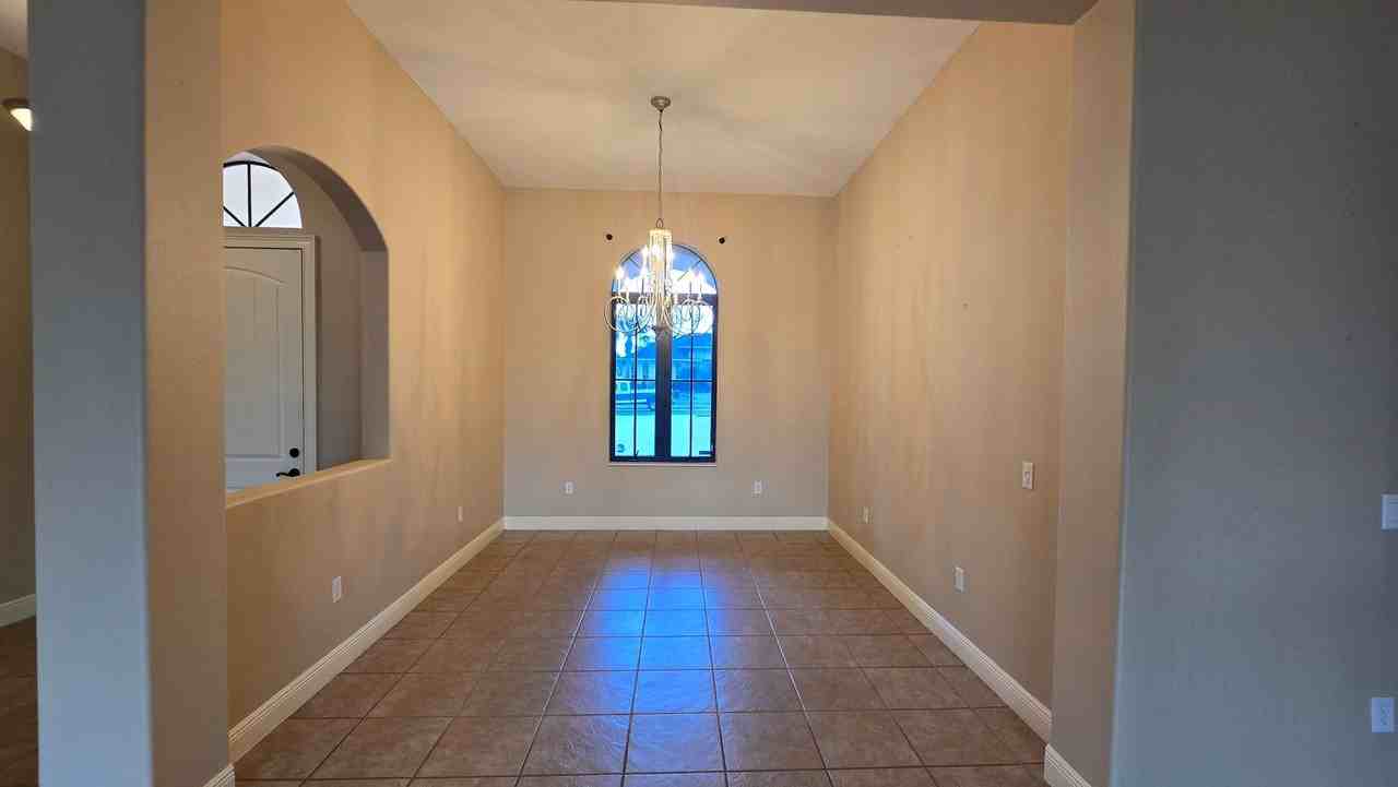 5405 Emerald Bay Ln - Photo 7 of 50