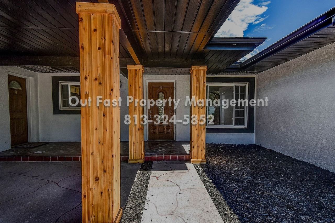 4841 108th St N - Photo 4 of 46