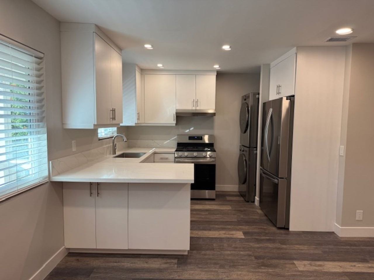 4546 Harbinson Ave - Photo 7 of 14