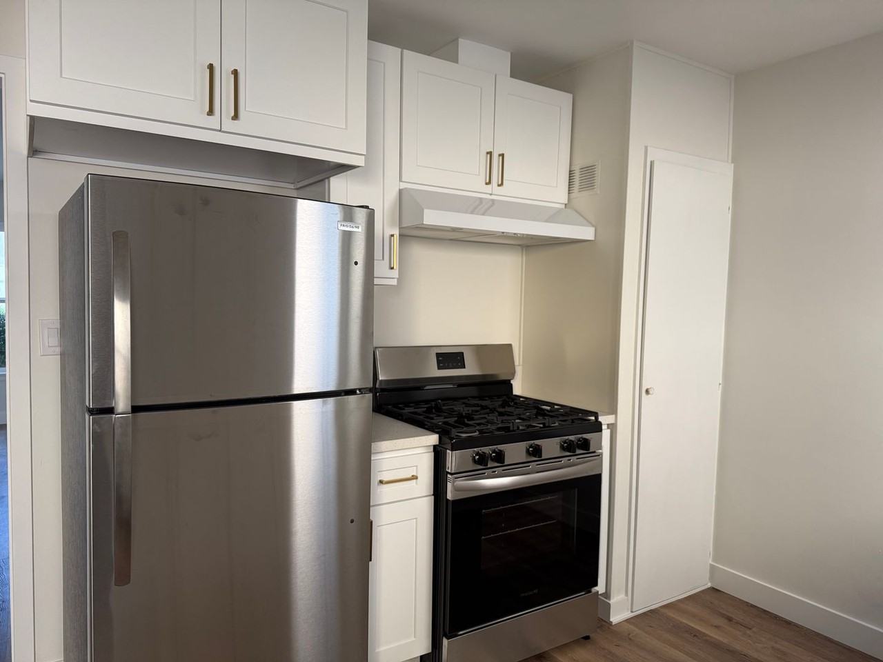 415 South Main Street - Photo 7 of 24