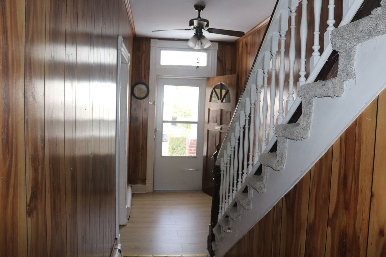 3708 Lawson St - Photo 5 of 23