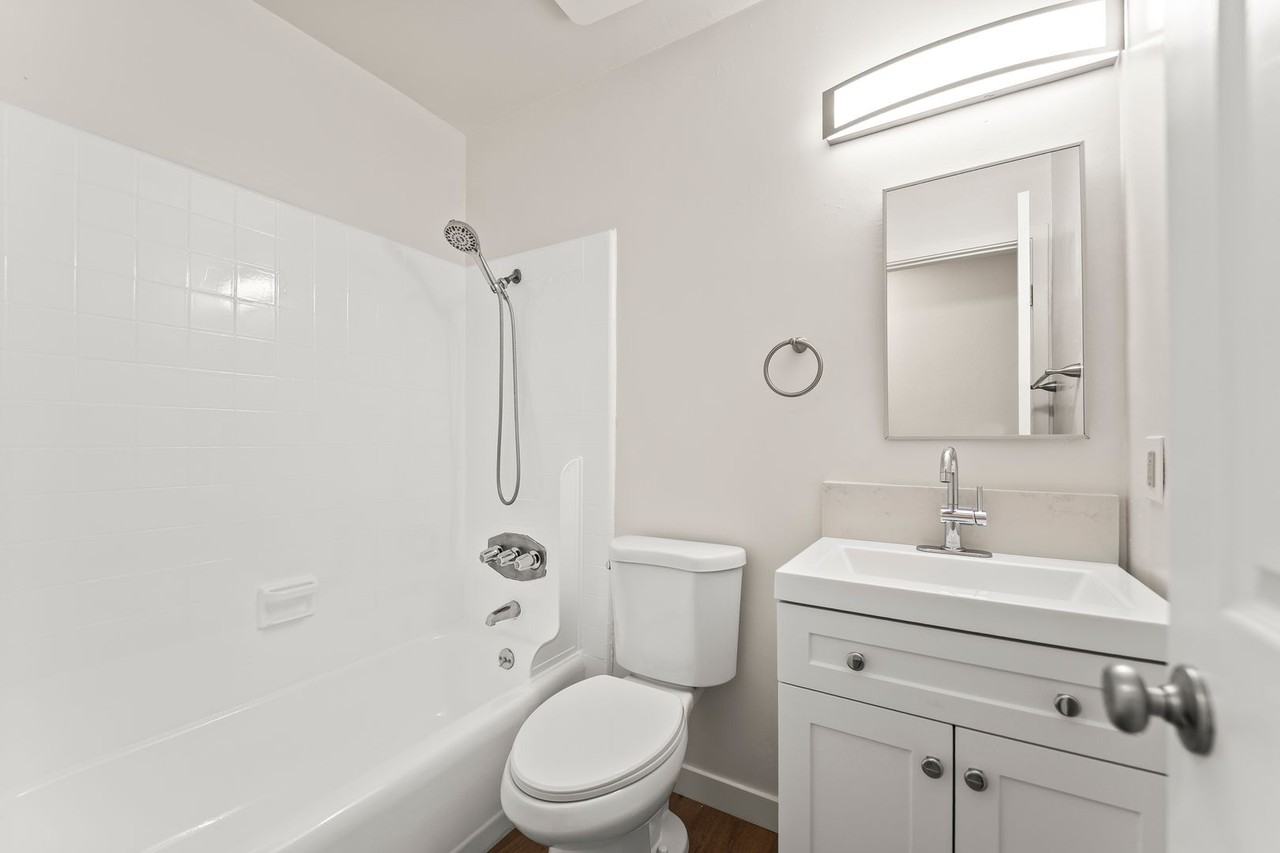 6316 South Vermont Avenue - Photo 5 of 10