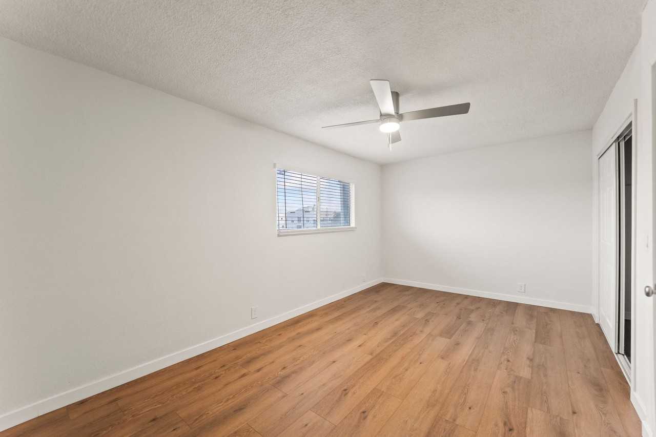 6316 South Vermont Avenue - Photo 6 of 10