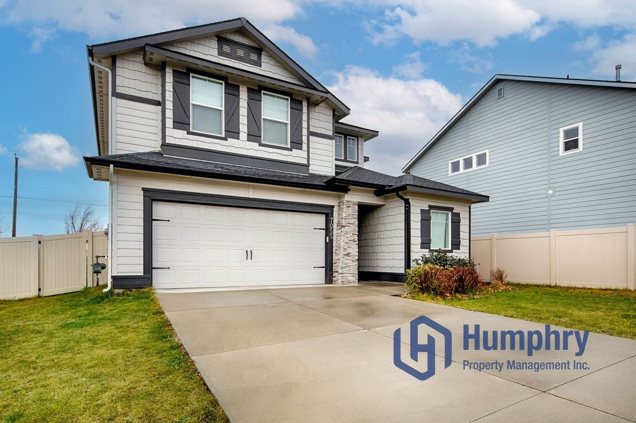 7055 E Obelisks St - Photo 3 of 31