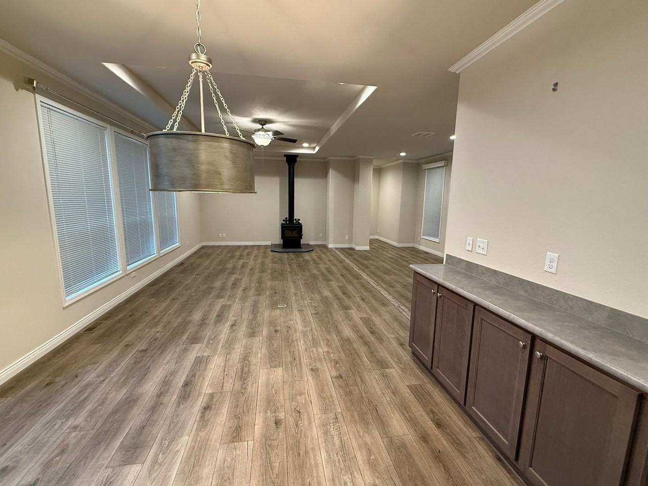 17069 Norwalk Road - Photo 4 of 18