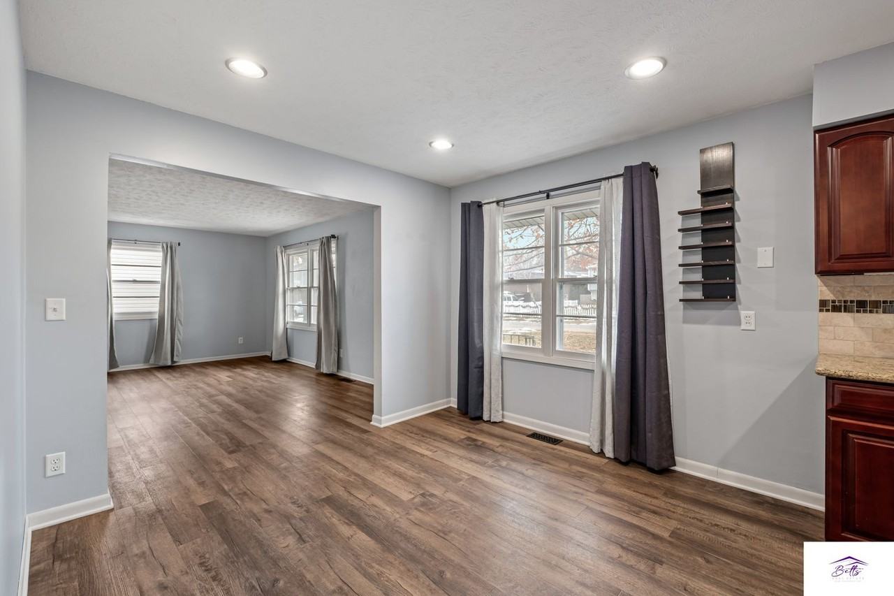 3427 Cottonwood Lane - Photo 5 of 19