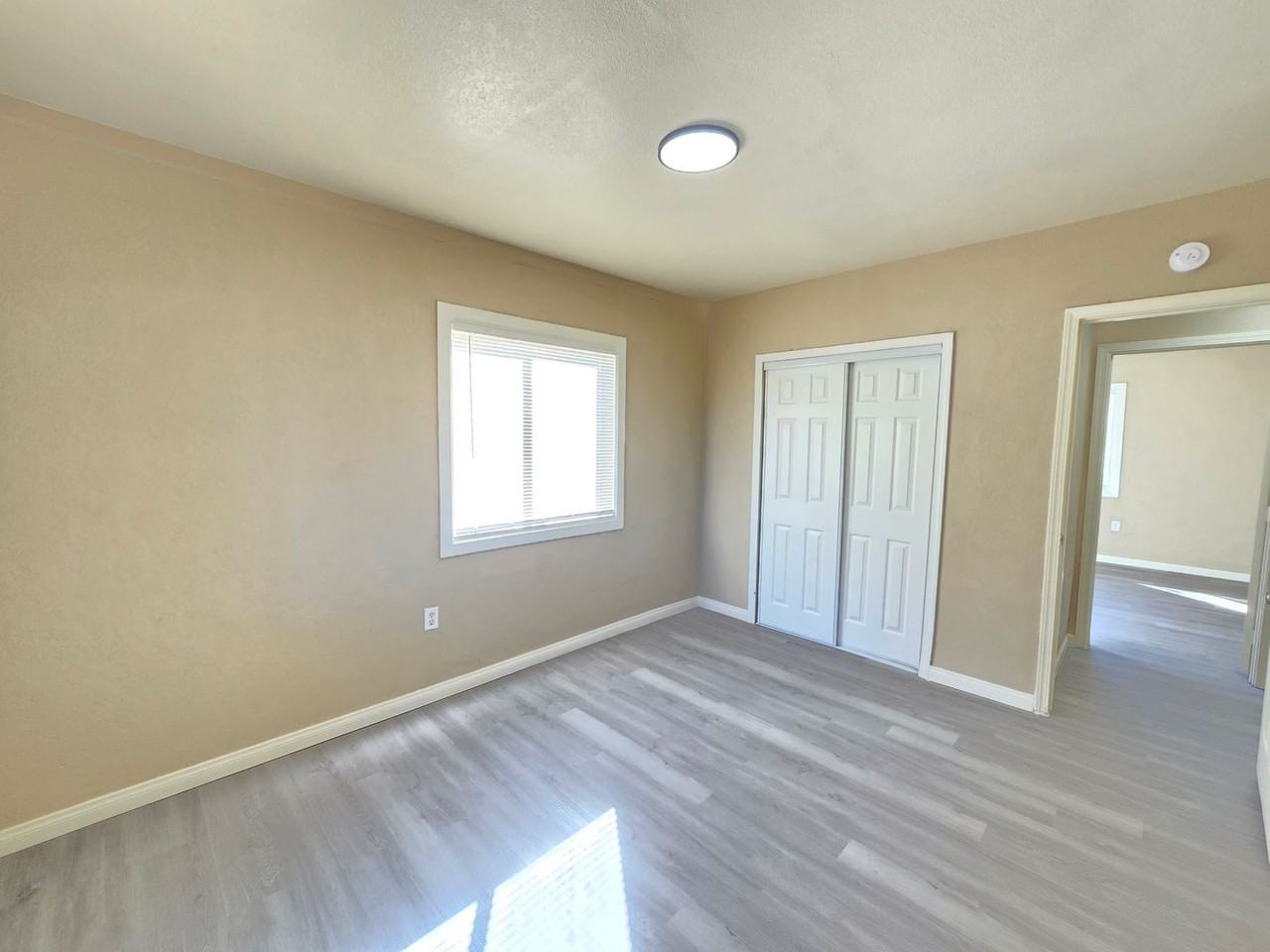 8651 S Loop Blvd - Photo 7 of 15
