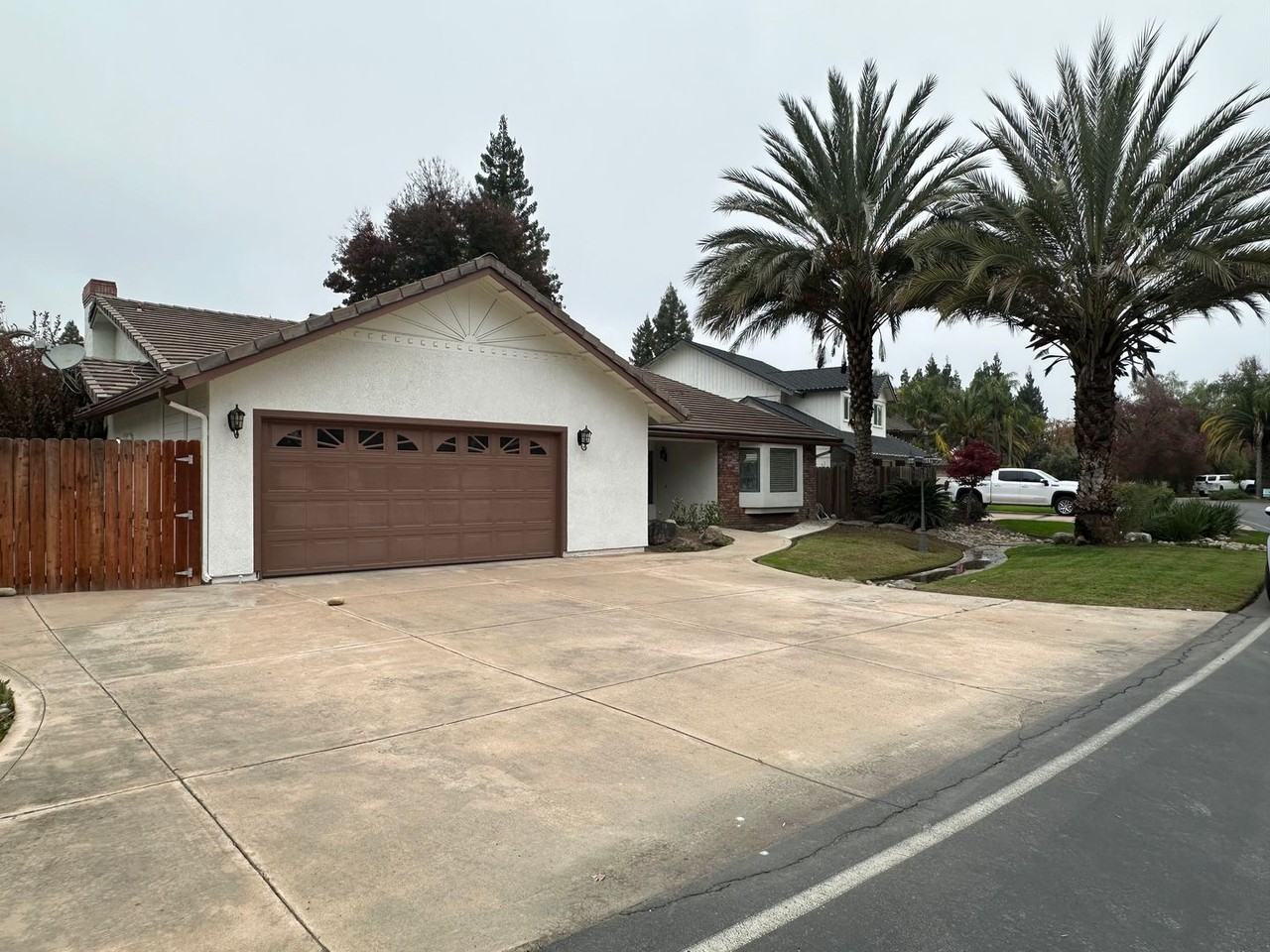 5418 West Sweet Drive - Photo 2 of 19