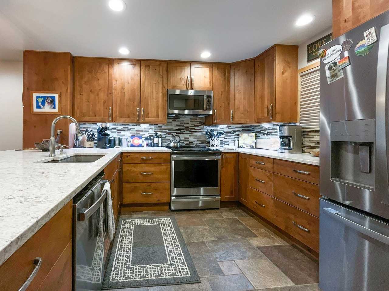 530 South French Street - Photo 3 of 10