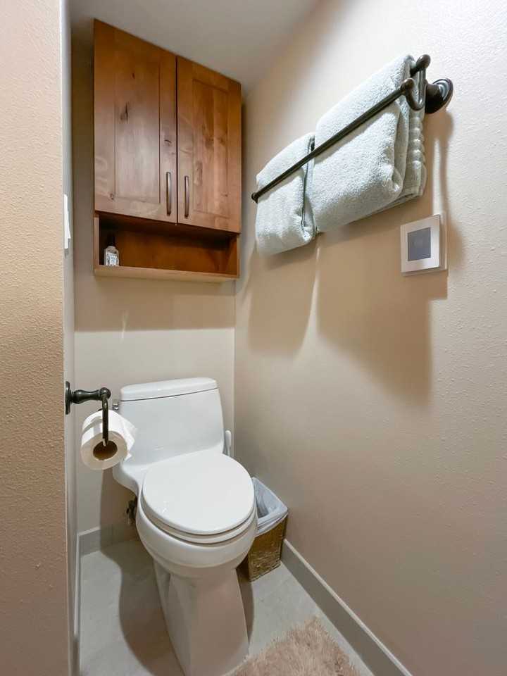 530 South French Street - Photo 7 of 10