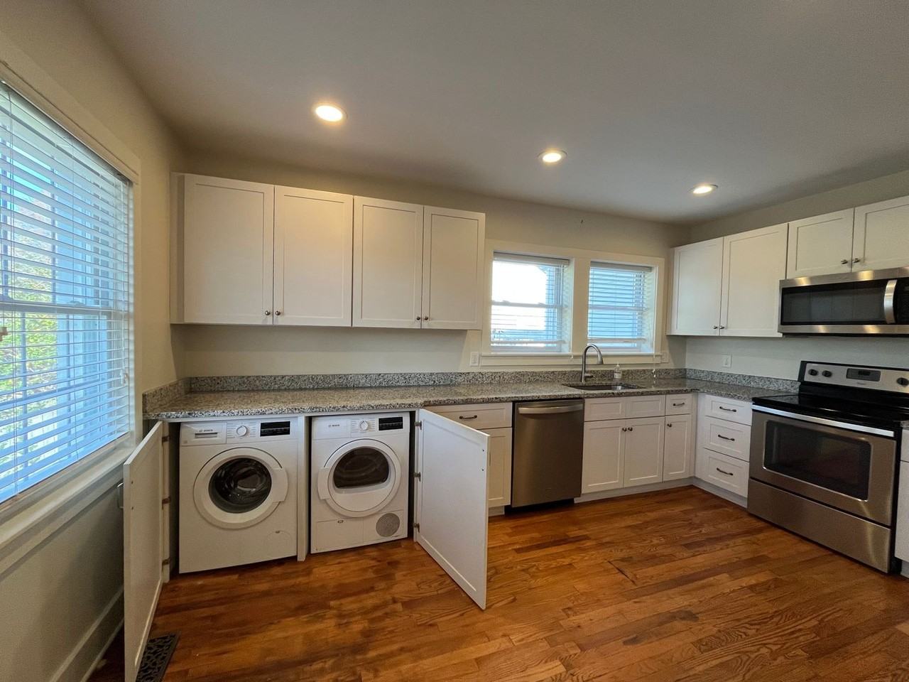 213 53rd Avenue North - Photo 5 of 18