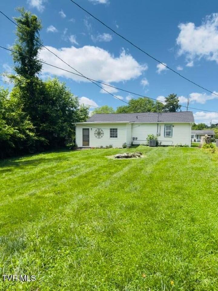 1310 East Chilhowie Avenue - Photo 3 of 10