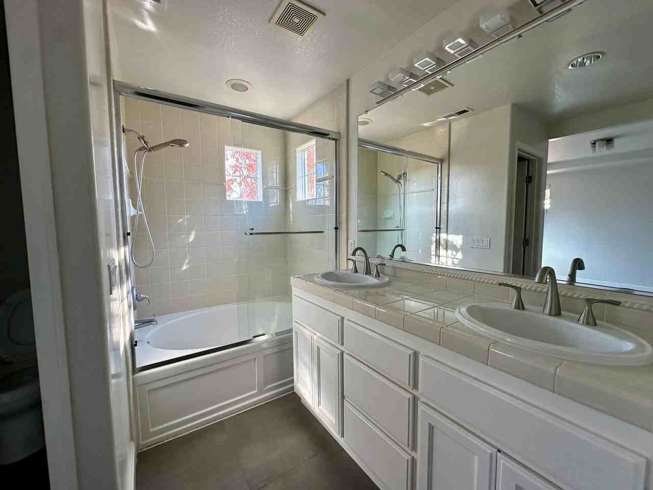 4226 Tobin Cir - Photo 3 of 12