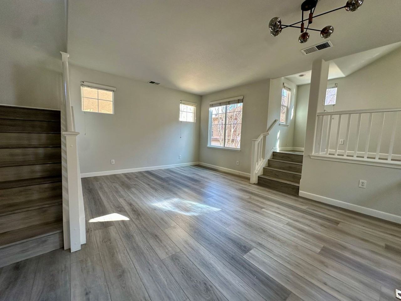 4226 Tobin Cir - Photo 4 of 12