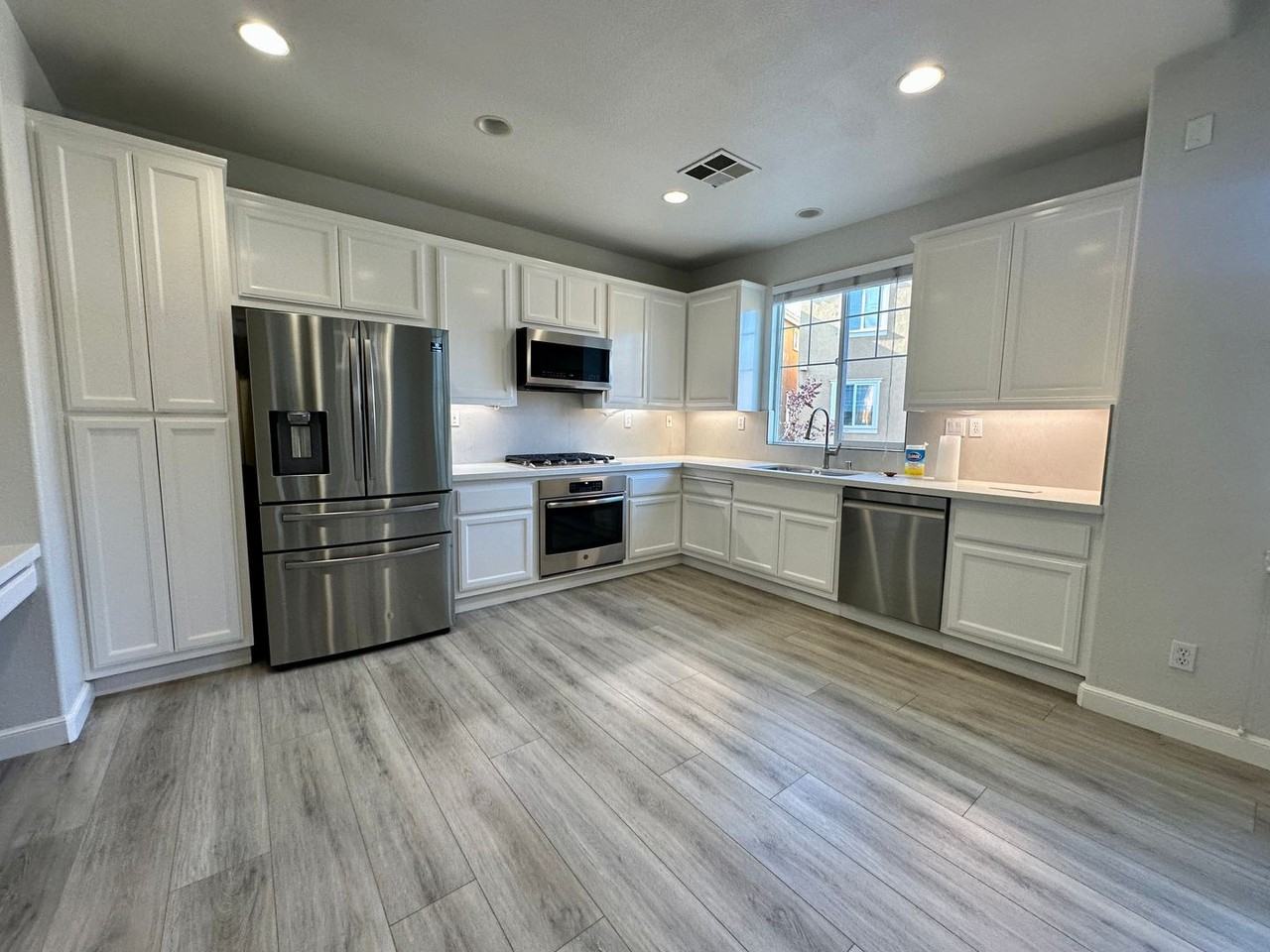 4226 Tobin Cir - Photo 7 of 12