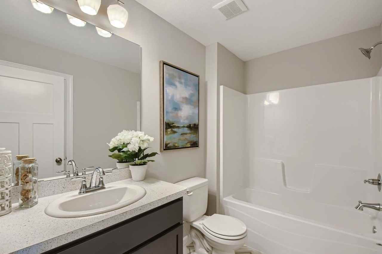 2108 Cleveland Lane South - Photo 2 of 11