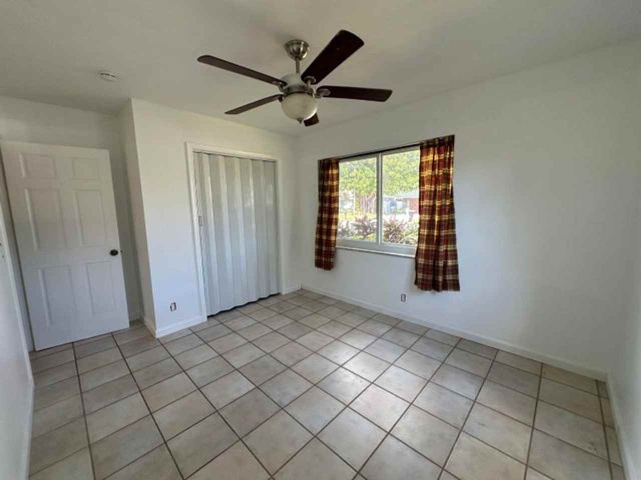 2030 Bonnie St - Photo 7 of 18