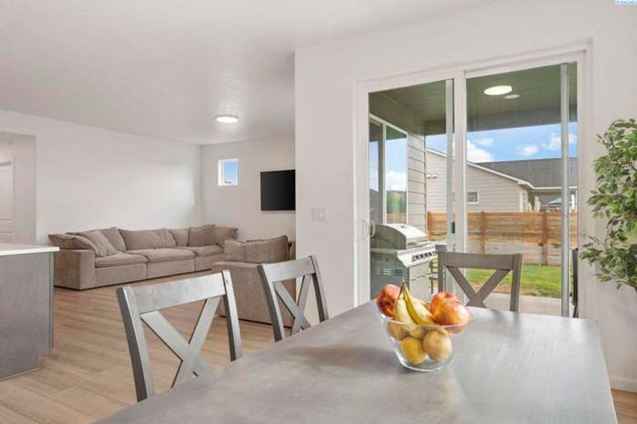 308 Ruby Avenue - Photo 6 of 27