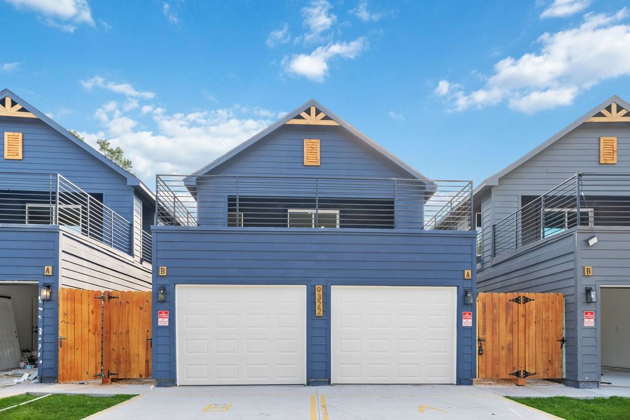 9326 Firnat St #B - Photo 4 of 27