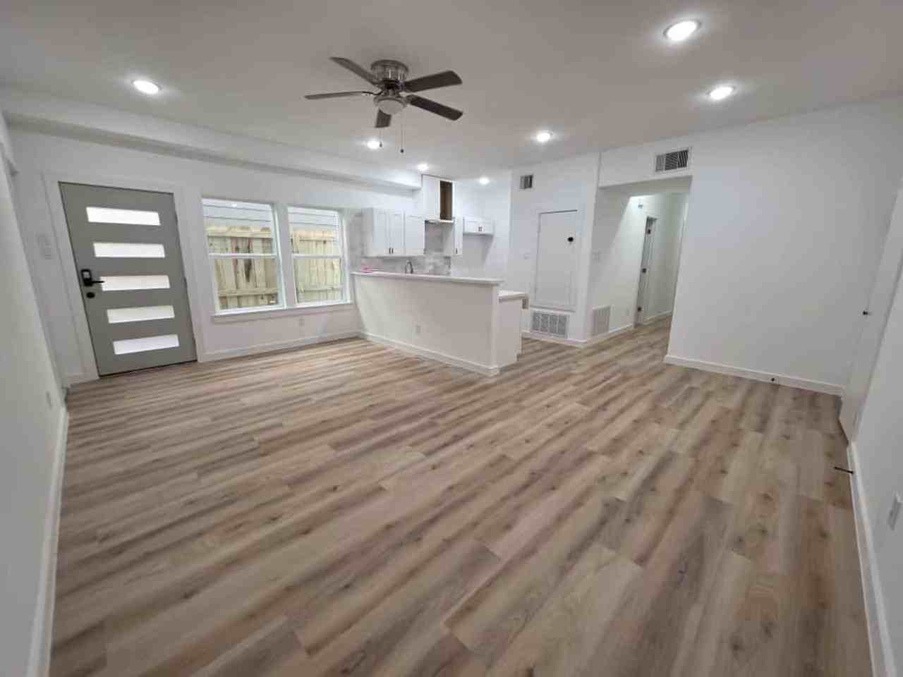 8406 De Priest St #A - Photo 5 of 42