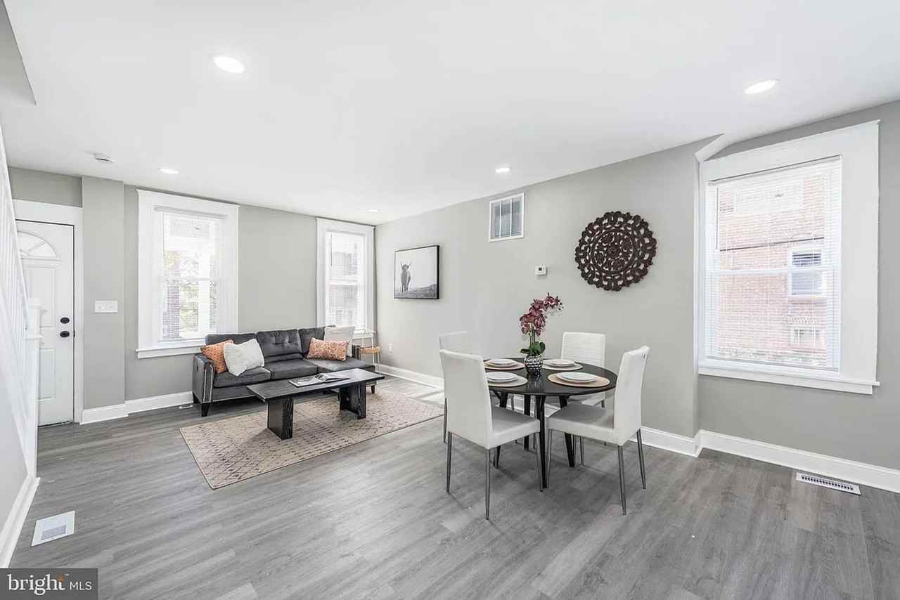 3300 Ravenwood Ave - Photo 3 of 50