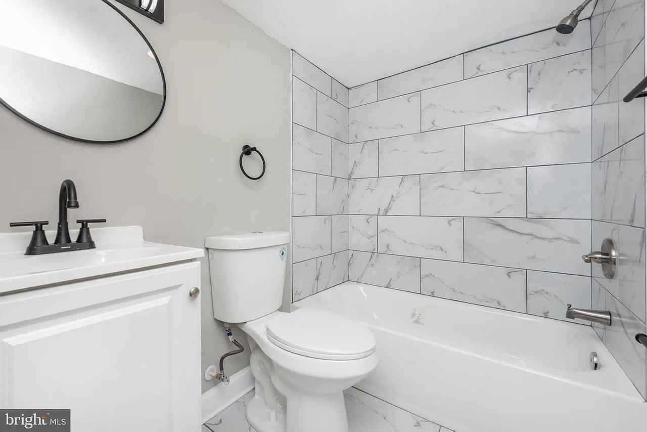 3300 Ravenwood Ave - Photo 4 of 50